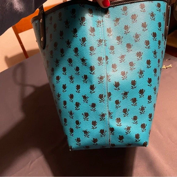 Coach City Signature Reversible Tote Bag - Turquoise/Blk Rose Print - Picture 10 of 16